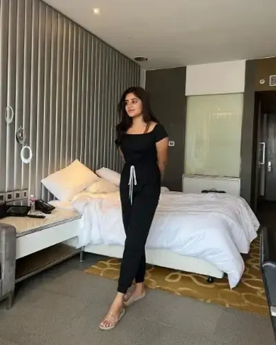Call Girls Karwi Cash On Delivery